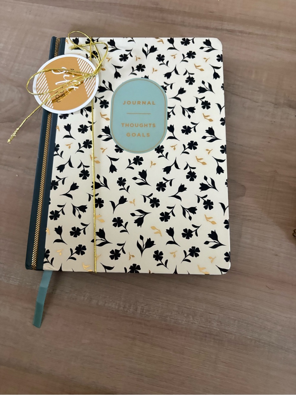 4 Notebooks - Picture 4 of 5